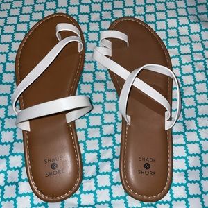 Shade & shore white sandal
